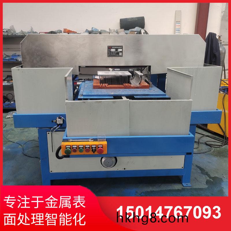 鋁(lv)材(cai)直(zhi)紋(wen)拉絲(si)機生(sheng)産供(gong)應(ying)
