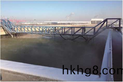 HXN型行車(che)式颳吸泥機